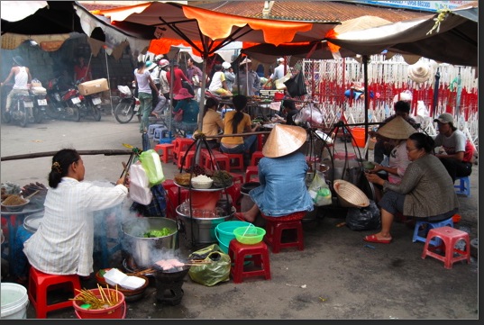 Saigon Street Vendors 1