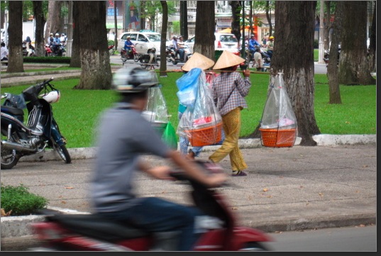 Saigon Street Vendors 3